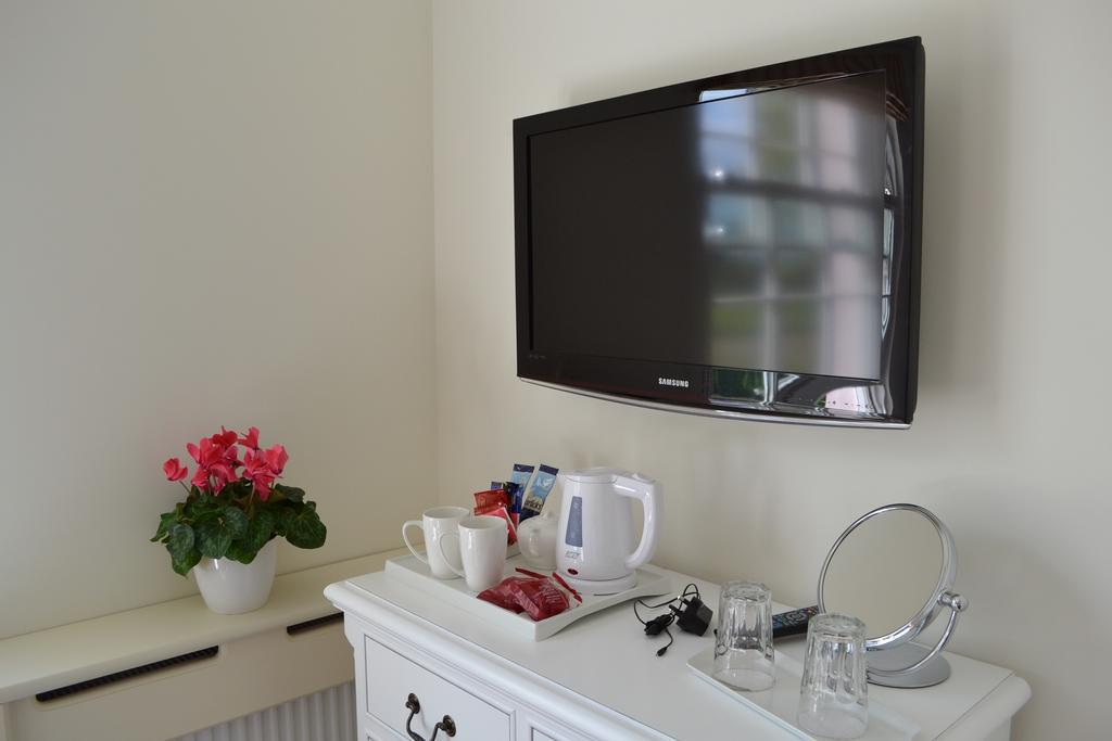 Syon House Hotel Бадли-Солтертон Экстерьер фото