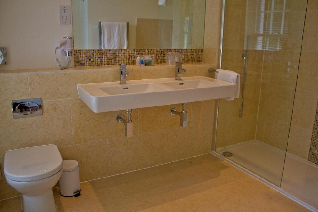 Syon House Hotel Бадли-Солтертон Экстерьер фото